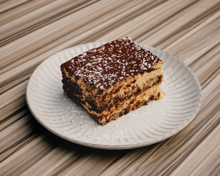 Tiramisù dusted with cocoa